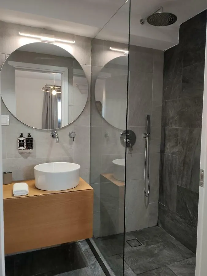 Nyaraló Thea Suites Potidea Néa Potídea